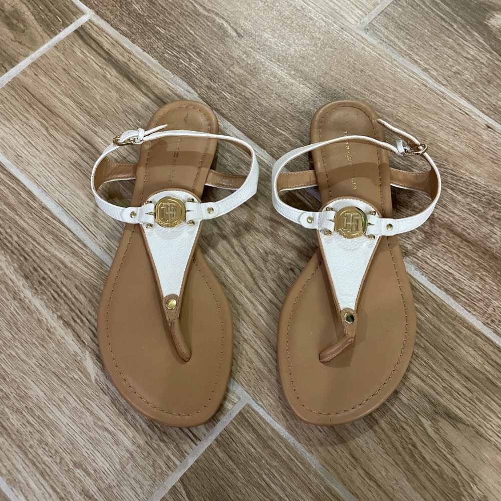Tommy Hilfiger Women’s Sandals Size 8 LIKE NEW